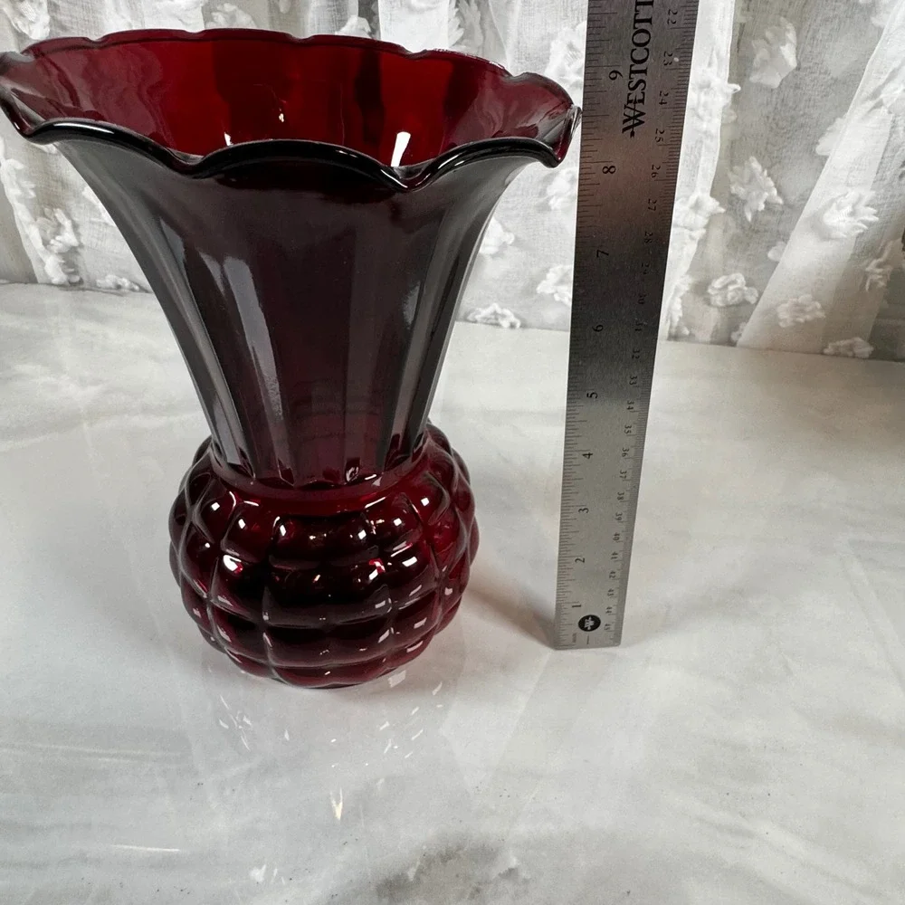 Vintage Anchor Hocking Ruby Red Pineapple Flared Bubble‎ Vase 8.75